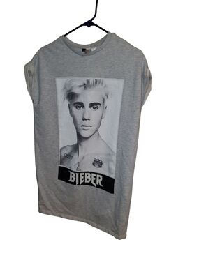 Womens Justin Bieber Divided Puepose Tour Tee Shirt Size Small(oversized)
